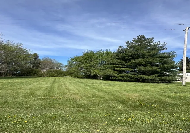 Homes for sale in Brown City, MI | 6241 Barnes Rd, Brown City, MI 48416 | MLS# 20251054998