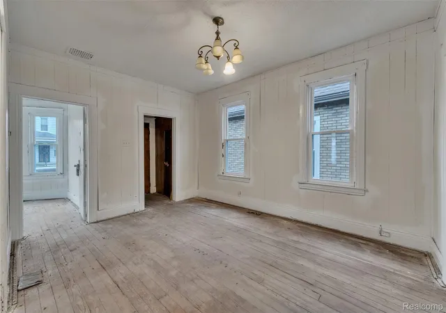 3rd image of 9333 Elsa St, Detroit, MI 48214 | MLS# 20251055136