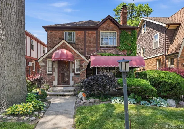 Photo 1 of Single family home for sale at 16511 Cherrylawn St, Detroit, MI 48221 | MLS# 20251055186 | Listing updated on 2026-09-11