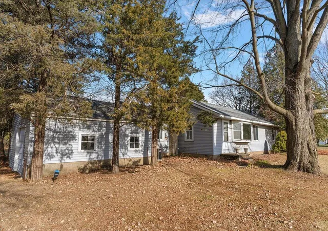 Photo 2 of Single family home for sale at 10733 Martz Rd, Ypsilanti, MI 48197 | MLS# 81025059131 | Listing updated on 2026-09-02