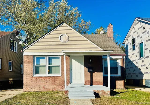 1st image of 13995 Young St, Detroit, MI 48205 | MLS# 20251055370