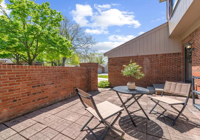 Photo 3 of Condo for sale at 7288 Danbrooke Ct, West Bloomfield, MI 48322 | MLS# 81025059171 | Listing updated on 2026-08-27