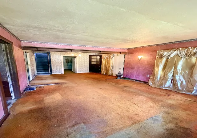Photo 4 of Single family home for sale at 1200 S Green Acres St, Jackson, MI 49201 | MLS# 81025059342 | Listing updated on 2026-09-30