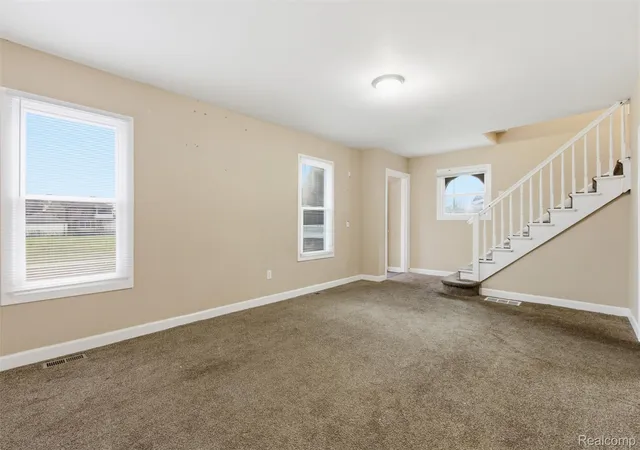 Photo 4 of Single family home for sale at 5583 Nottingham Rd, Detroit, MI 48224 | MLS# 20251056037 | Listing updated on 2026-09-22