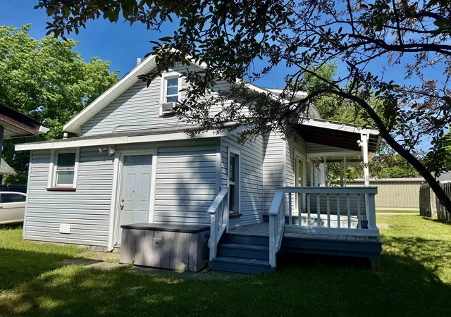 Homes for sale in Alma City Gratiot, MI | 711 Francisco Ave, Alma City Gratiot, MI 48801 | MLS# 79080063942