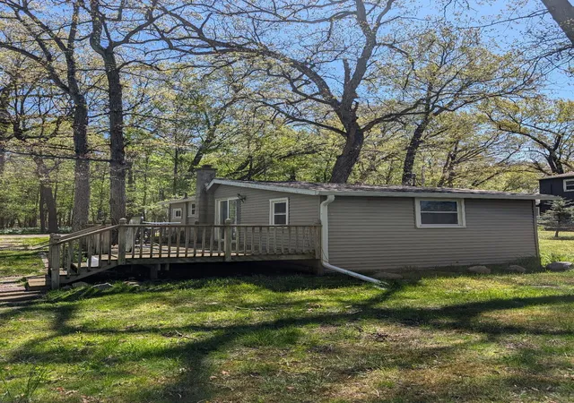 Photo 3 of Single family home for sale at 216 Portage Lake Rd, Waterloo Township Jackson, MI 49259 | MLS# 81025059825 | Listing updated on 2026-08-04