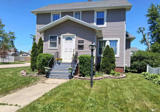 Photo 3 of Single family home for sale at 603 Scottwood Ave, Monroe, MI 48162 | MLS# 57050195157 | Listing updated on 2026-07-08