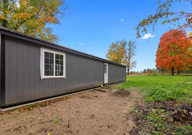 Photo 3 of Single family home for sale at 66301 County Rd 681, Hartford, MI 49057 | MLS# 81025059978 | Listing updated on 2026-04-10