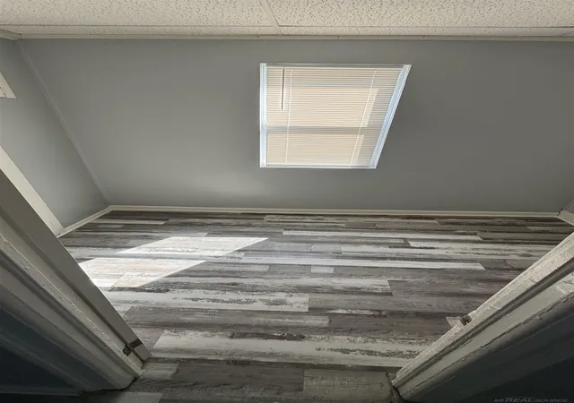4th image of 40 Ahrens St, Mount Clemens, MI 48043 | MLS# 58050195177