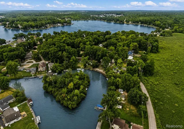 Photo 3 of Land for sale at 4370 Leroy St, White Lake, MI 48383 | MLS# 20251056900 | Listing updated on 2026-08-04