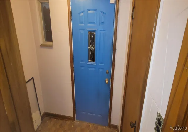 Photo 2 of Single family home for sale at 16660 Whitcomb St, Detroit, MI 48235 | MLS# 20251057058 | Listing updated on 2026-10-08