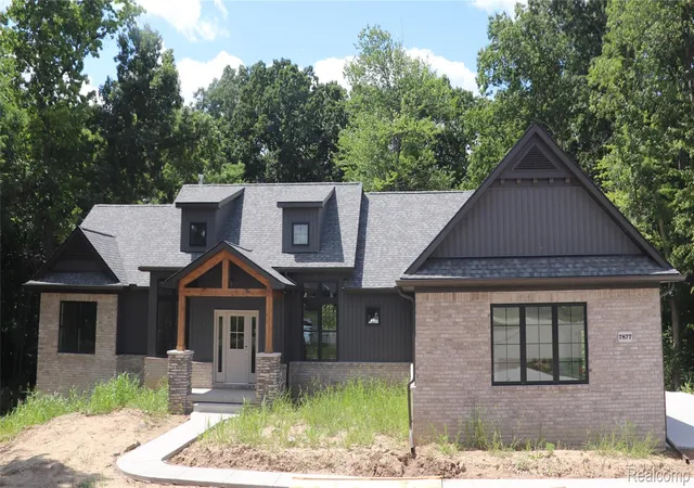 Photo 1 of Single family home for sale at 7877 Donegal Ct, Fenton, MI 48430 | MLS# 20251057188 | Listing updated on 2026-09-16
