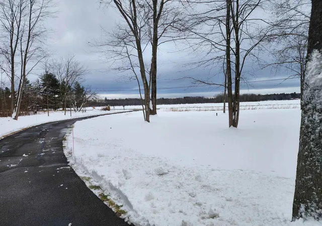Photo 4 of Single family home for sale at 3400 N Sturgeon Rd, Midland, MI 48642 | MLS# 79080064109 | Listing updated on 2026-06-24