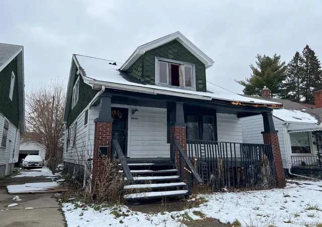 Photo 3 of Single family home for sale at 11791 Minden St, Detroit, MI 48205 | MLS# 20251057951 | Listing updated on 2026-10-08