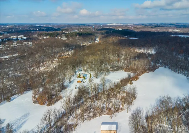 2nd image of 1191 Gage Rd, Holly, MI 48442 | MLS# 20251058073