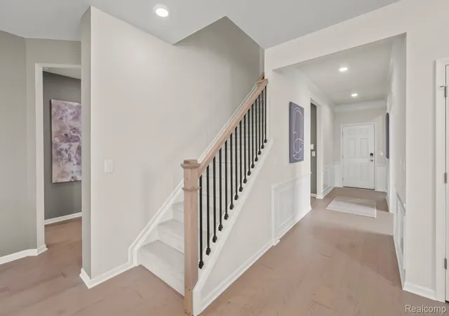 Listing Photo 5 - Condo for sale in building located at 42775 Arbor Dr, Clinton Township, MI 48038