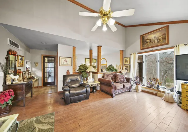 5th image of 270 Wood Hills Dr, Concord, MI 49237 | MLS# 55025060827