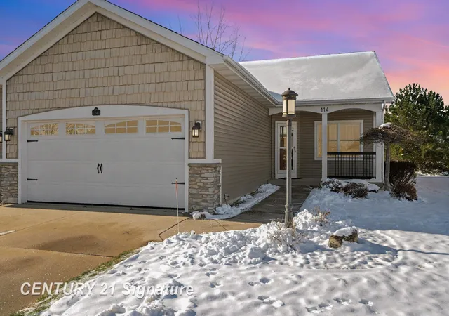 image of 114 Tuscany Cir, Saginaw, MI 48603 | MLS# 61050195636