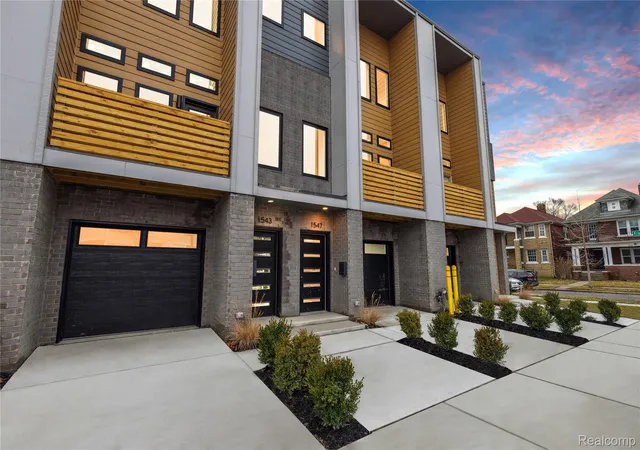 1st image of 1713 Pallister St, Detroit, MI 48206
