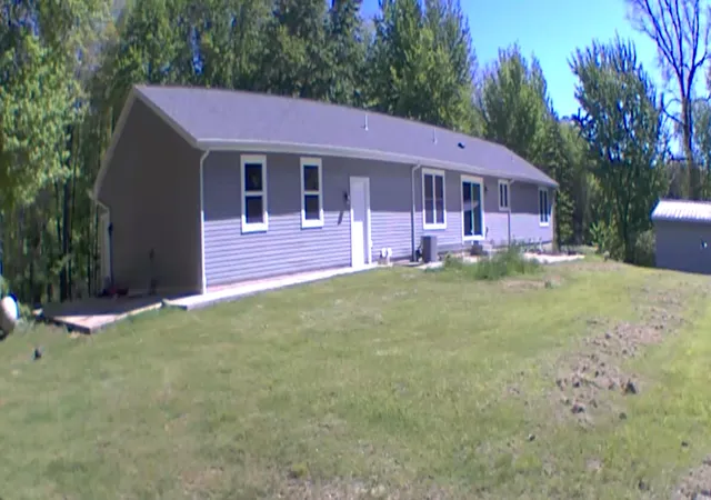 Photo 3 of Single family home for sale at 33067 School St, Dowagiac, MI 49047 | MLS# 69025060929 | Listing updated on 2026-10-08