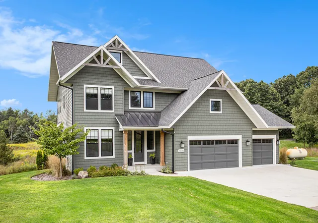 Single Family Residence at 9030 S 8th Street, Schoolcraft, MI 49087 | MLS# 66025060940 | | Sold on 2026-01-09