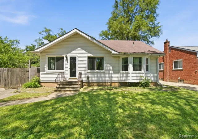 1st image of 28640 Oakwood St, Inkster, MI 48141 | MLS# 20251058518