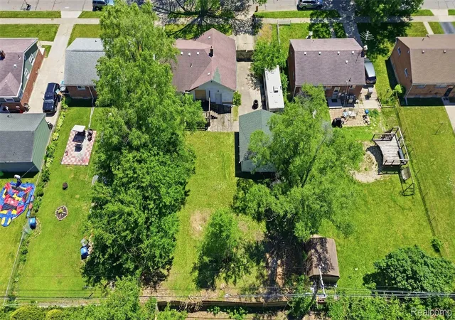 5th image of 28640 Oakwood St, Inkster, MI 48141 | MLS# 20251058518