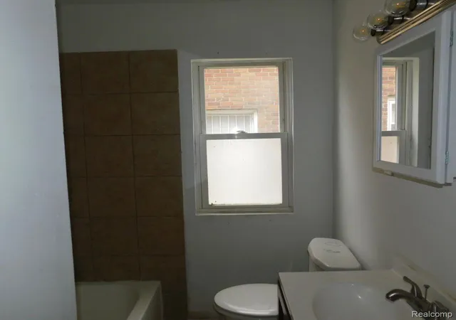 Photo 2 of Single family home for sale at 13674 Wadsworth St, Detroit, MI 48227 | MLS# 20251058634 | Listing updated on 2026-10-05