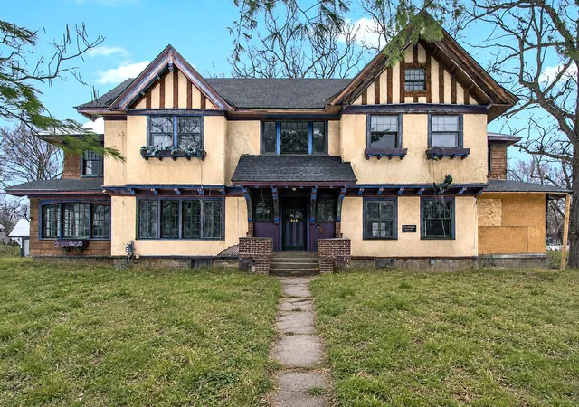 Photo 2 of Single family home for sale at 542 A St, Jackson, MI 49201 | MLS# 55025061658 | Listing updated on 2026-10-12