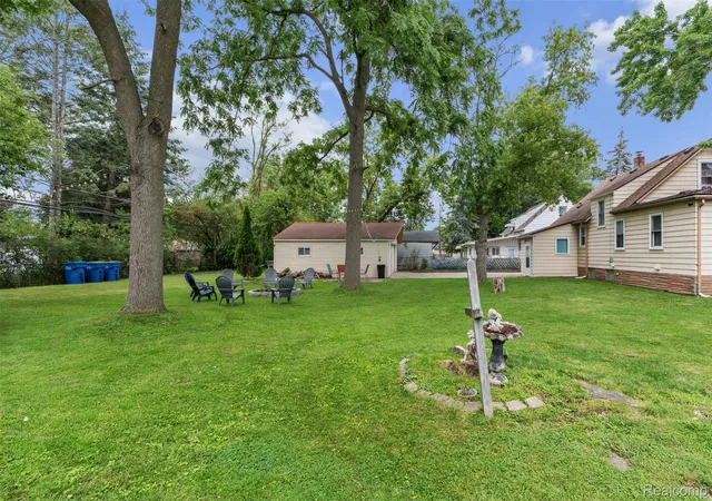 18th image of 22355 Curie Ave, Warren, MI 48091 | MLS# 20251059712