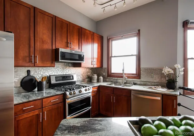 Photo 2 of Condo for sale at 1395 Antietam Ave #49, Detroit, MI 48207 | MLS# 20251060051 | Listing updated on 2026-09-08