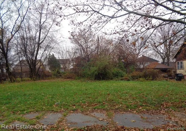 Land for sale at 5277 Lenox St, Detroit, MI 48213 | MLS# 20251060250