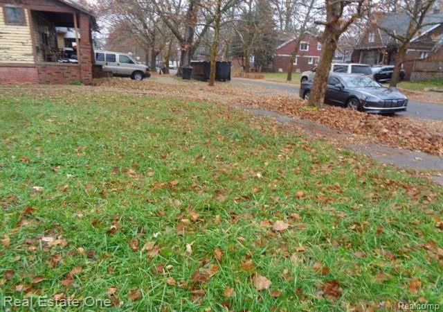 Photo 4 of Land for sale at 5277 Lenox St, Detroit, MI 48213 | MLS# 20251060250 | Listing updated on 2026-07-06