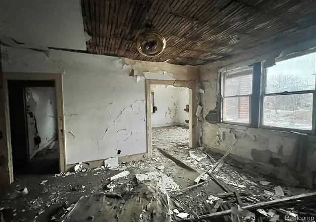 3rd image of 5406 Ivanhoe St, Detroit, MI 48204 | MLS# 20251060363