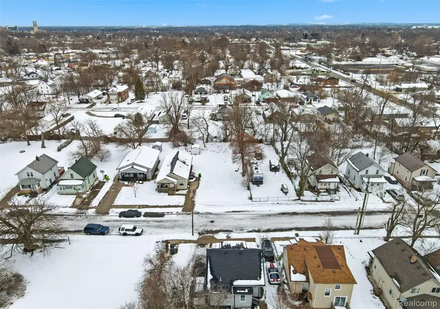 Photo 4 of Land for sale at 299 Central Ave, Pontiac, MI 48341 | MLS# 20251060688 | Listing updated on 2026-07-31