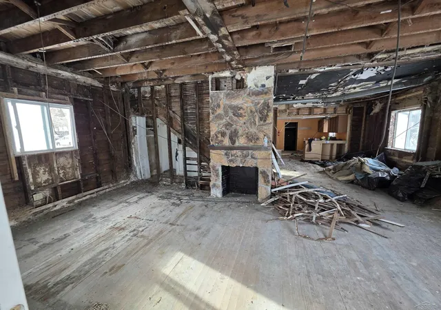 Photo 2 of Single family home for sale at 821 South 11th, Saginaw City Saginaw, MI 48601 | MLS# 61050196345 | Listing updated on 2026-08-27