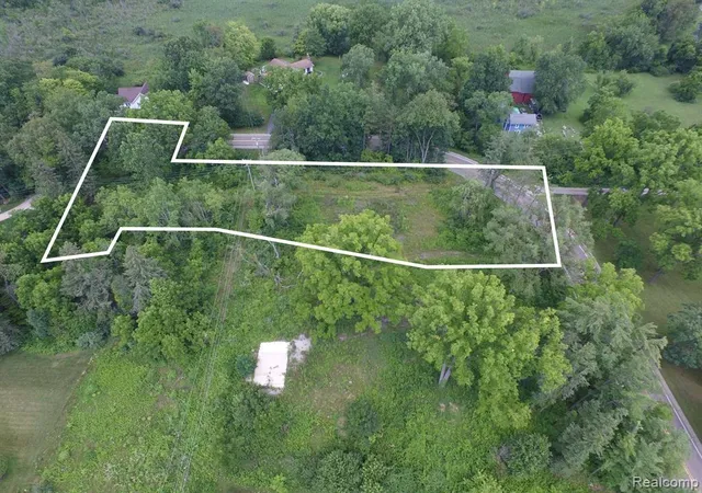 Photo 3 of Land for sale at 0 Hunter Rd, Brighton, MI 48114 | MLS# 20251061159 | Listing updated on 2026-08-04