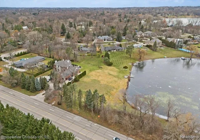 Photo 3 of Land for sale at 4456 W Maple Rd, Bloomfield Hills, MI 48301 | MLS# 20251061346 | Listing updated on 2026-07-31