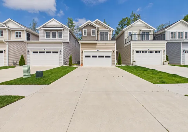 2nd image of 7248 Atwater Dr, Norton Shores, MI 49456 | MLS# 71025062640