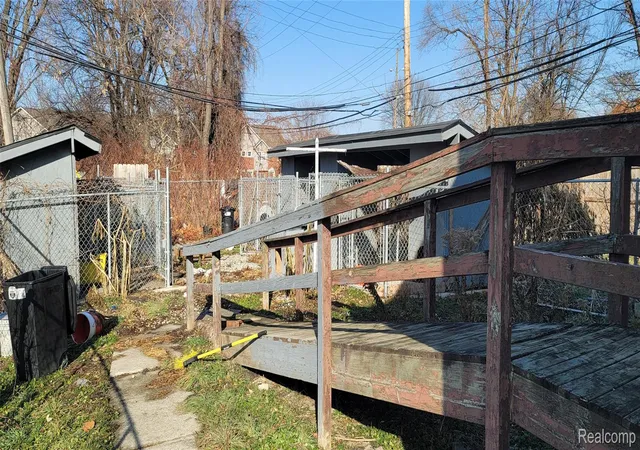 4th image of 987 E Philadelphia St, Detroit, MI 48211 | MLS# 20251061525