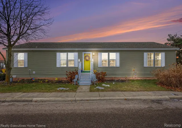 Photo 1 of Single Family Residence at 46229 Worlington Dr, Macomb, MI 48044 | MLS# 20251061601 |  | Sold on 2026-01-30