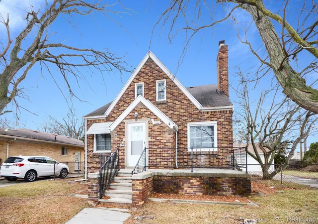 1st image of 15065 Lincoln Ave, Eastpointe, MI 48021 | MLS# 20251061646