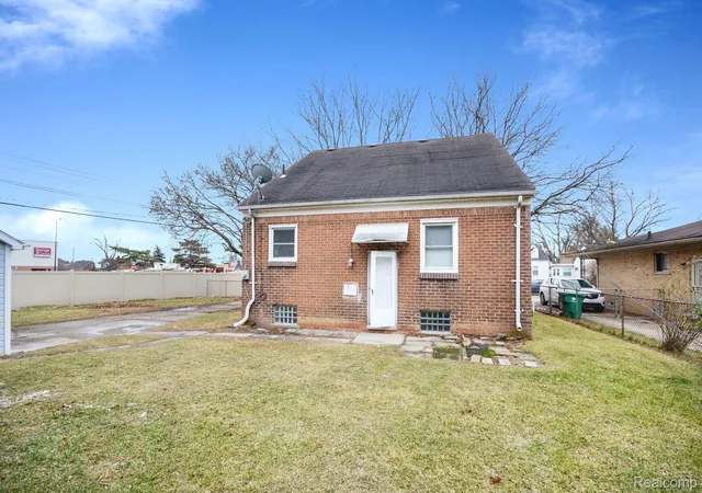 25th image of 15065 Lincoln Ave, Eastpointe, MI 48021 | MLS# 20251061646