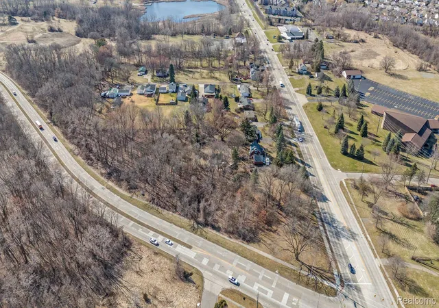Photo 4 of Land for sale at 405 W Walton Blvd, Pontiac, MI 48340 | MLS# 20251062036 | Listing updated on 2026-01-01