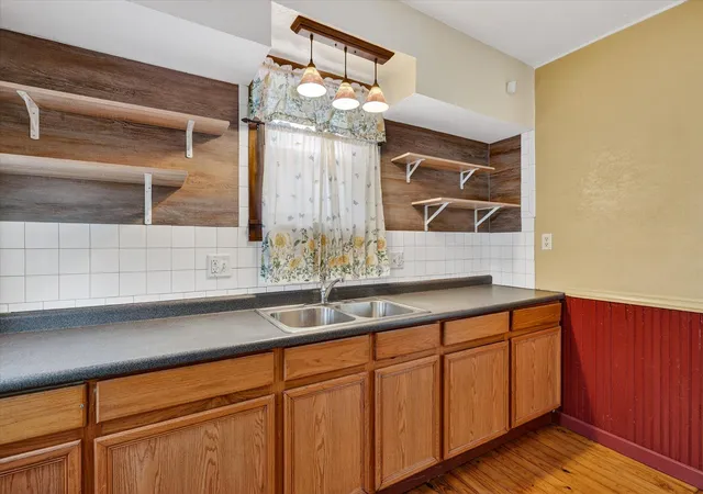 Photo 3 of Single family home for sale at 1008 Oak St, Niles, MI 49120 | MLS# 69025063002 | Listing updated on 2026-07-13