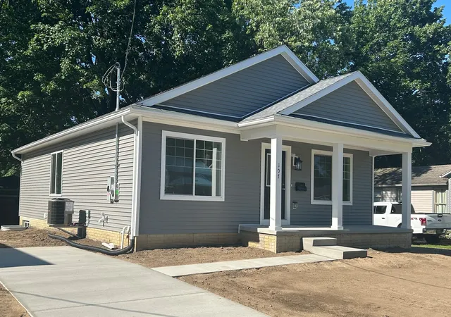 13th image of 107 Hart St, Marshall, MI 49068 | MLS# 64026000150