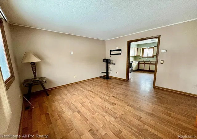 Listing Photo 3 - Condo for sale in building located at 38032 Hixford Pl, Westland, MI 48185