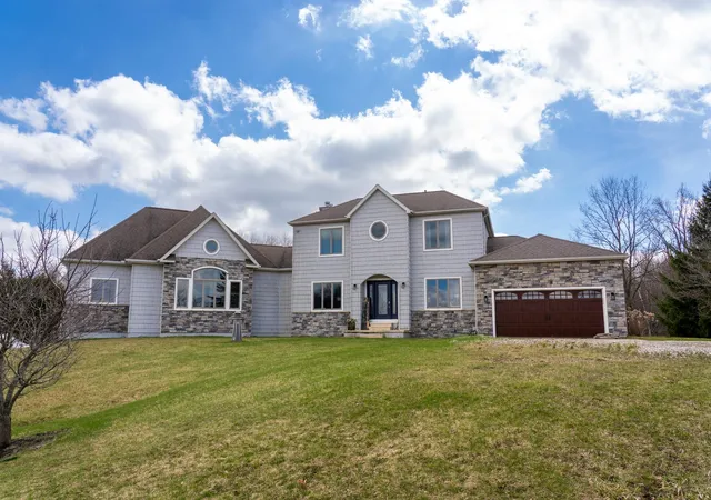 Photo 1 of Single family home for sale at 3195 S Rolland Rd, Remus, MI 49340 | MLS# 79080064600 | Listing updated on 2026-08-31