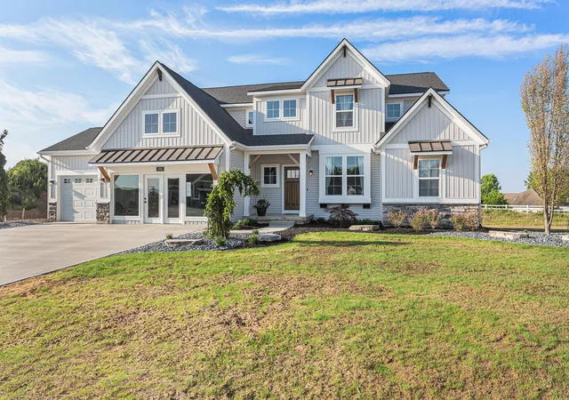 2nd image of 1760 Julienne Ct Sw, Byron Center, MI 49315 | MLS# 65026000299