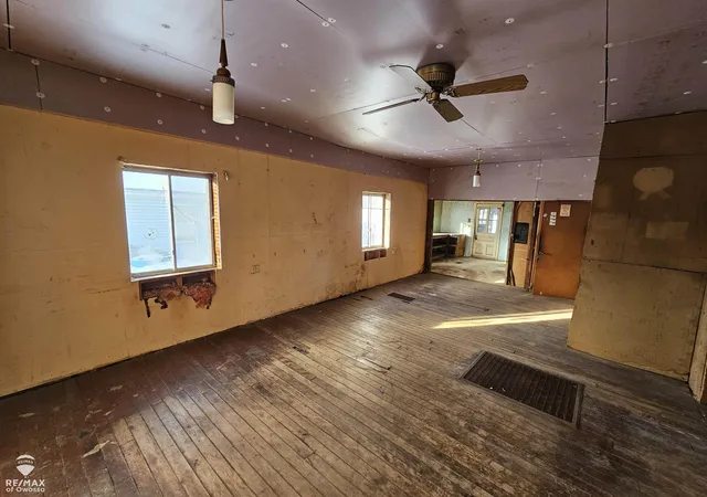 Photo 4 of Single family home for sale at 414 Prindle St, Owosso, MI 48867 | MLS# 60050196849 | Listing updated on 2026-06-29